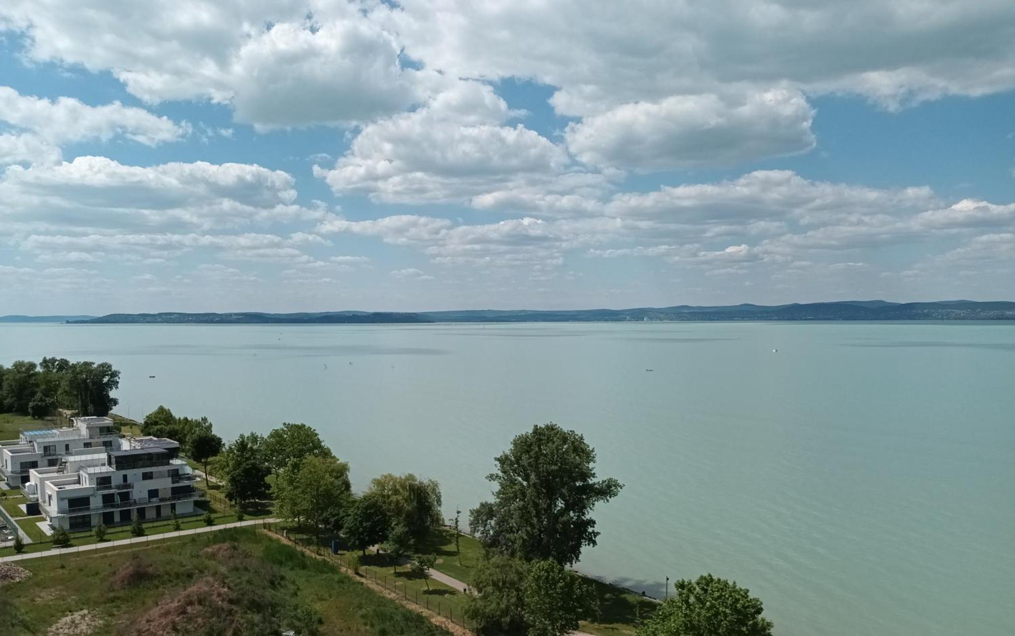 Vizparti Silver X Apartman Siofok Luaran gambar